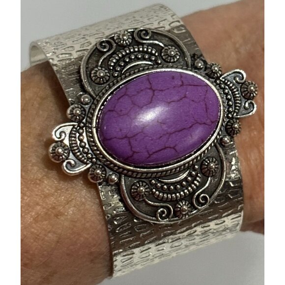 Wide Silver Cuff Bracelet Purple Stone Open Back Jewelry Intricate Metalwork - Picture 1 of 10